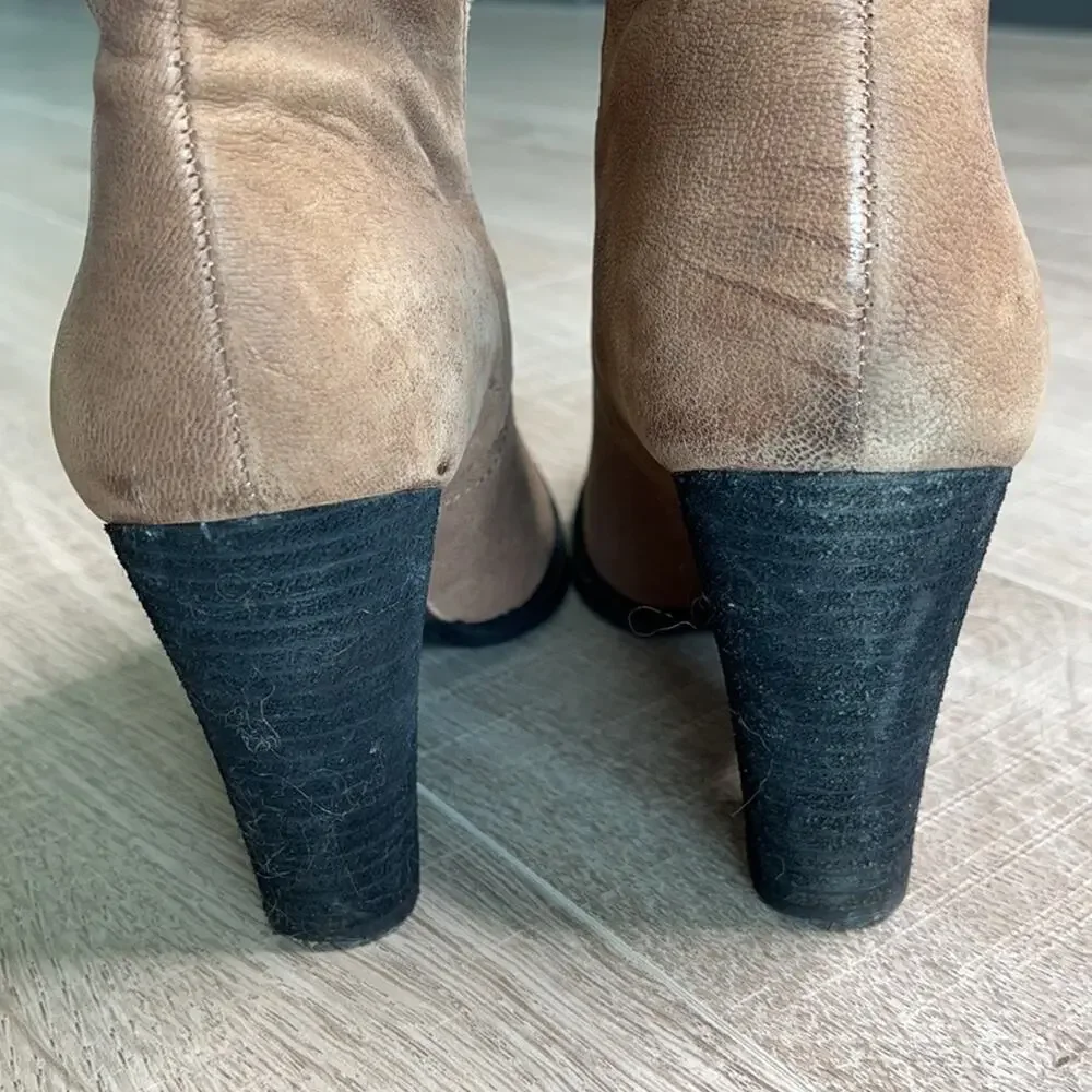 VINCE CAMUTO Ristin Brown Leather Ankle Bootie
